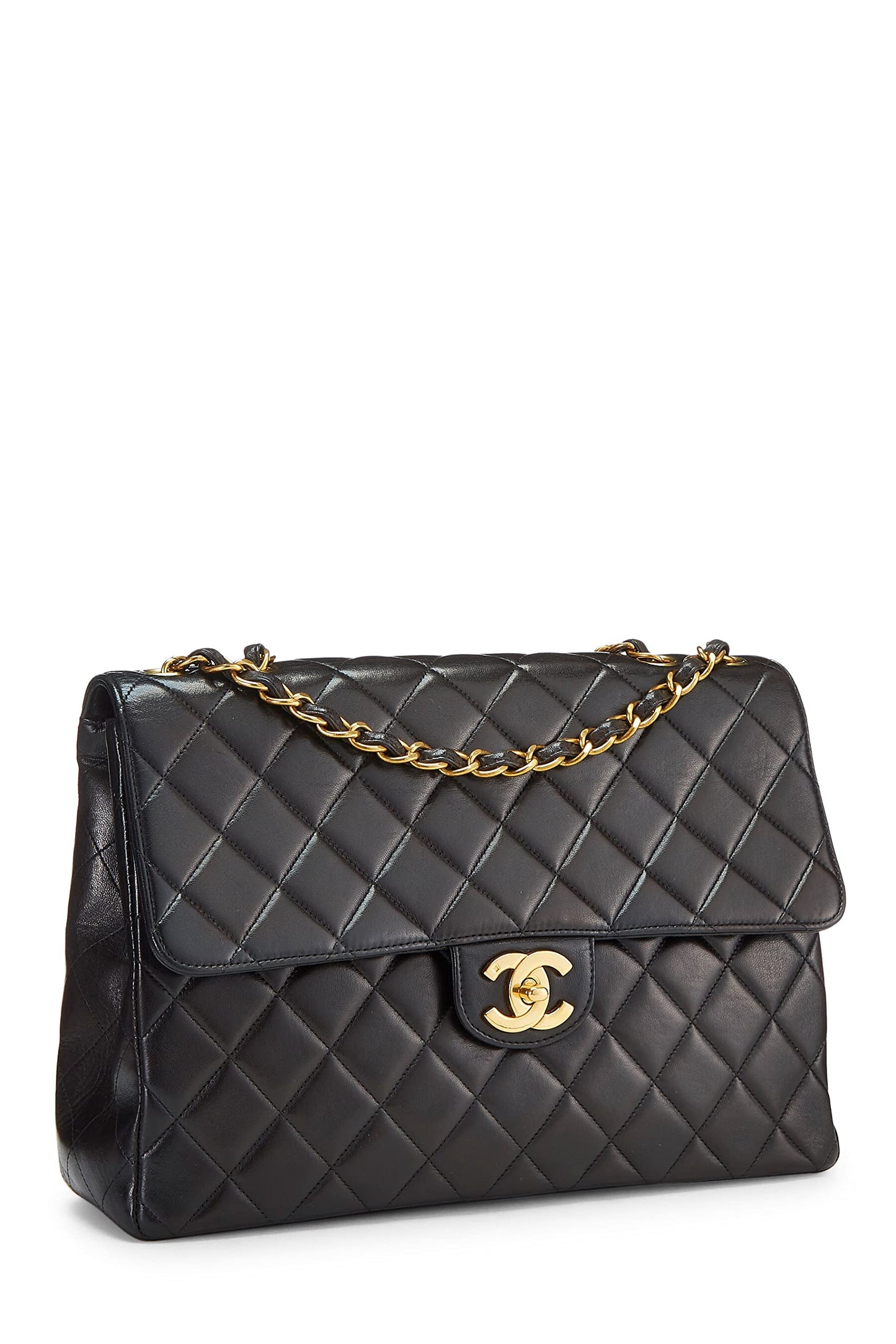 Chanel, Jumbo con media solapa acolchada de piel de cordero negra Pre-Loved, Negro