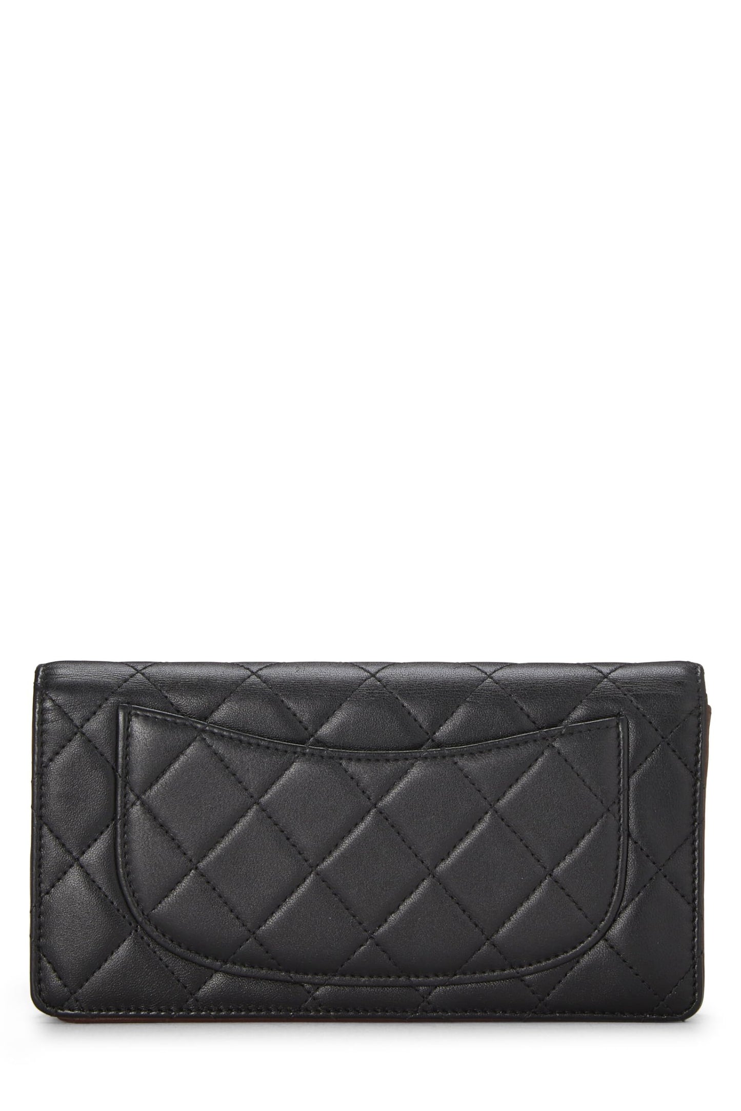 Chanel, portefeuille classique à long rabat en cuir d'agneau matelassé noir d'occasion, noir