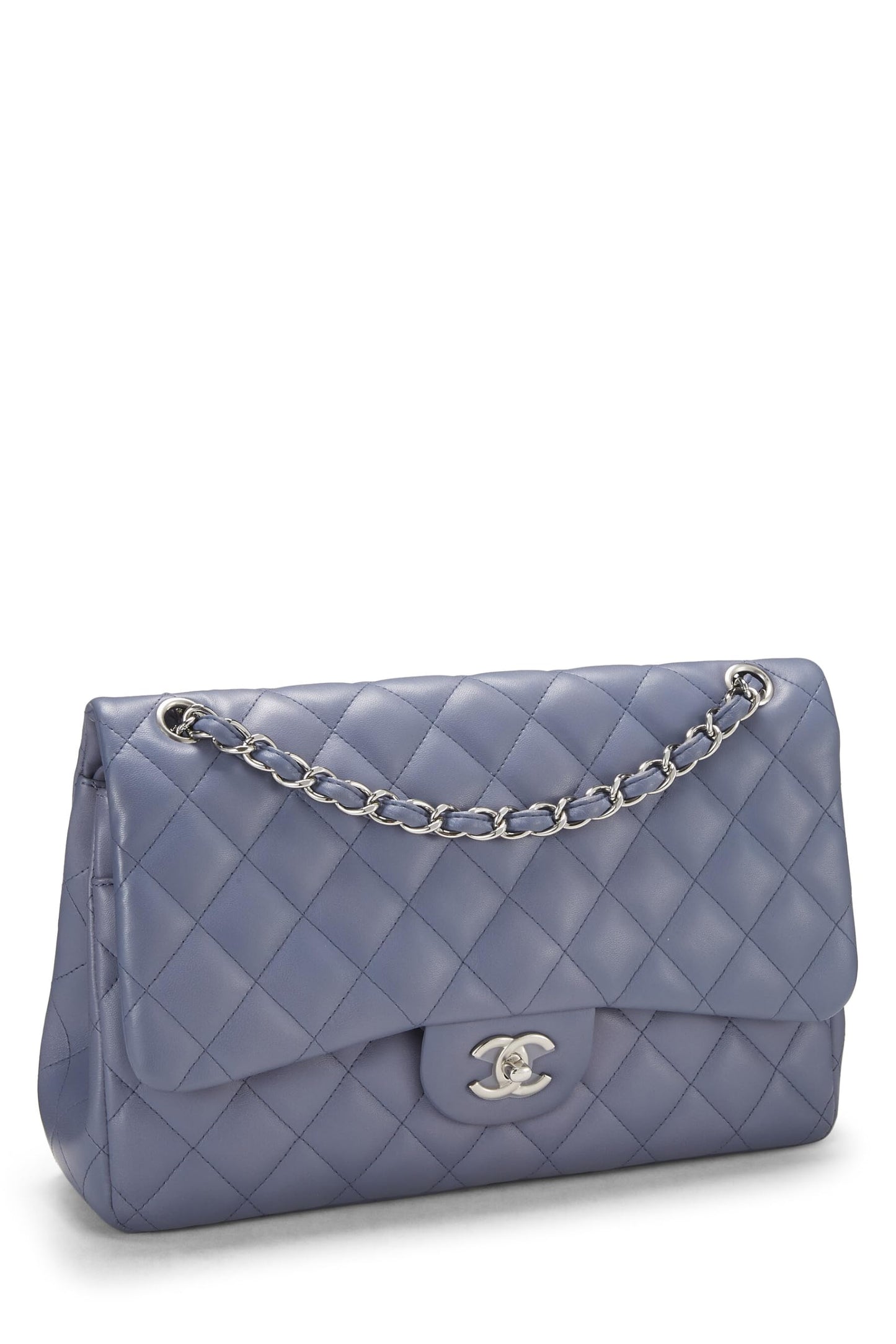 Chanel, sac à main jumbo à double rabat en cuir d'agneau matelassé violet d'occasion, violet