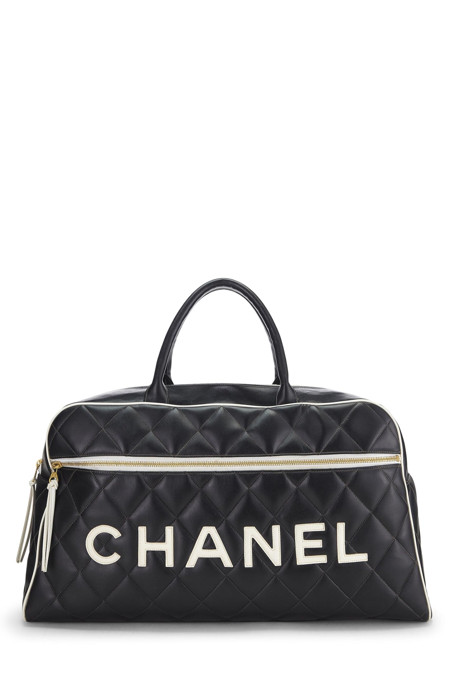 Chanel, Bombín grande de piel de becerro acolchado negro Pre-Loved, Negro