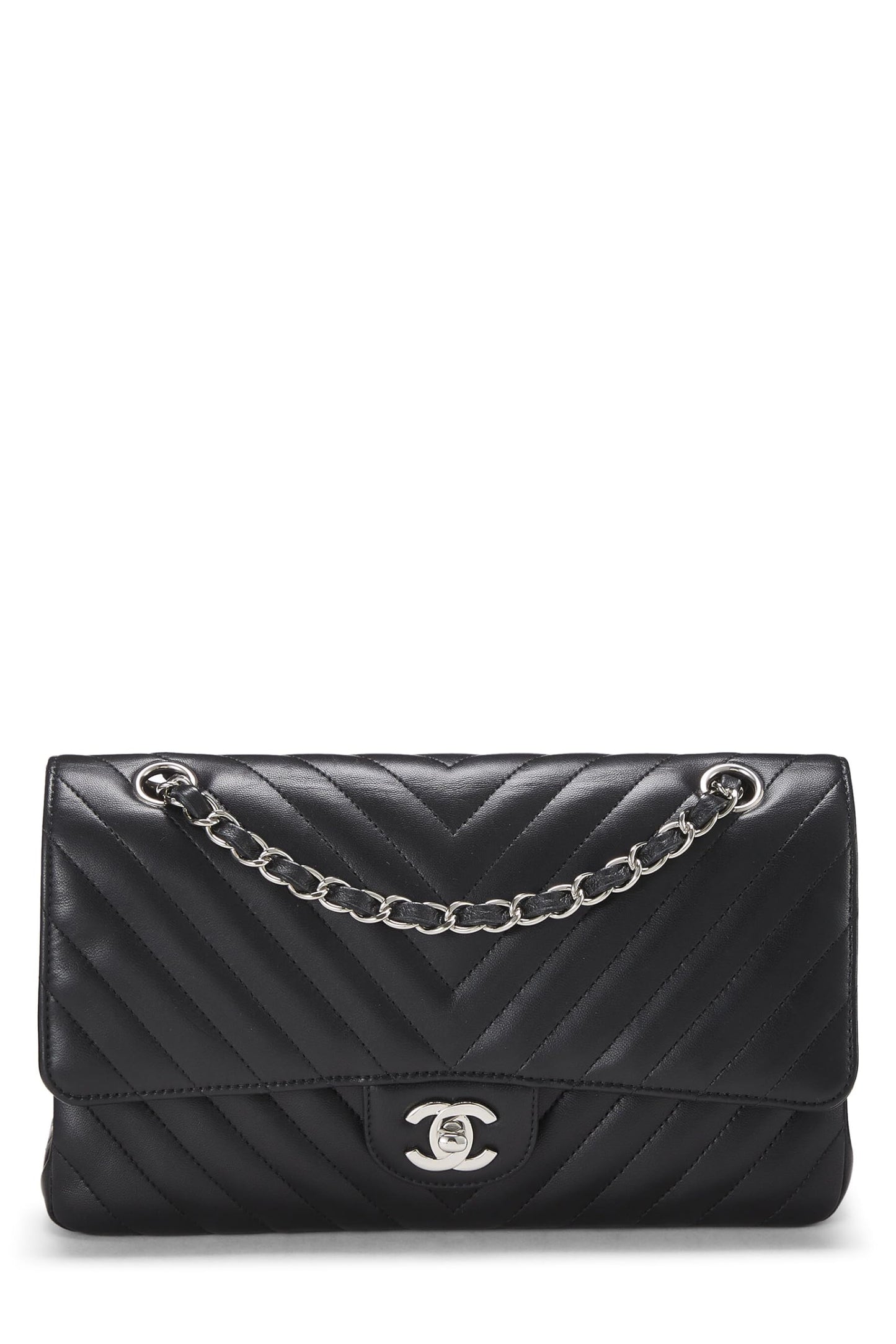 Chanel, sac à main classique à double rabat en cuir d'agneau à chevrons noir de taille moyenne, noir