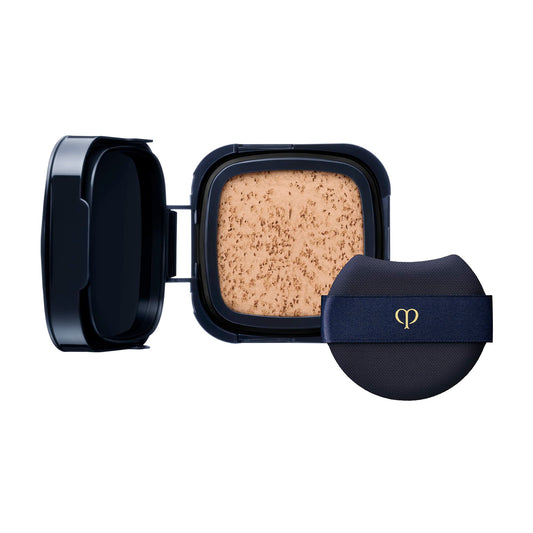 Clé de Peau Beauté, Recharge Dewy Fond de Teint Radiant Cushion, Ocre Moyen Clair