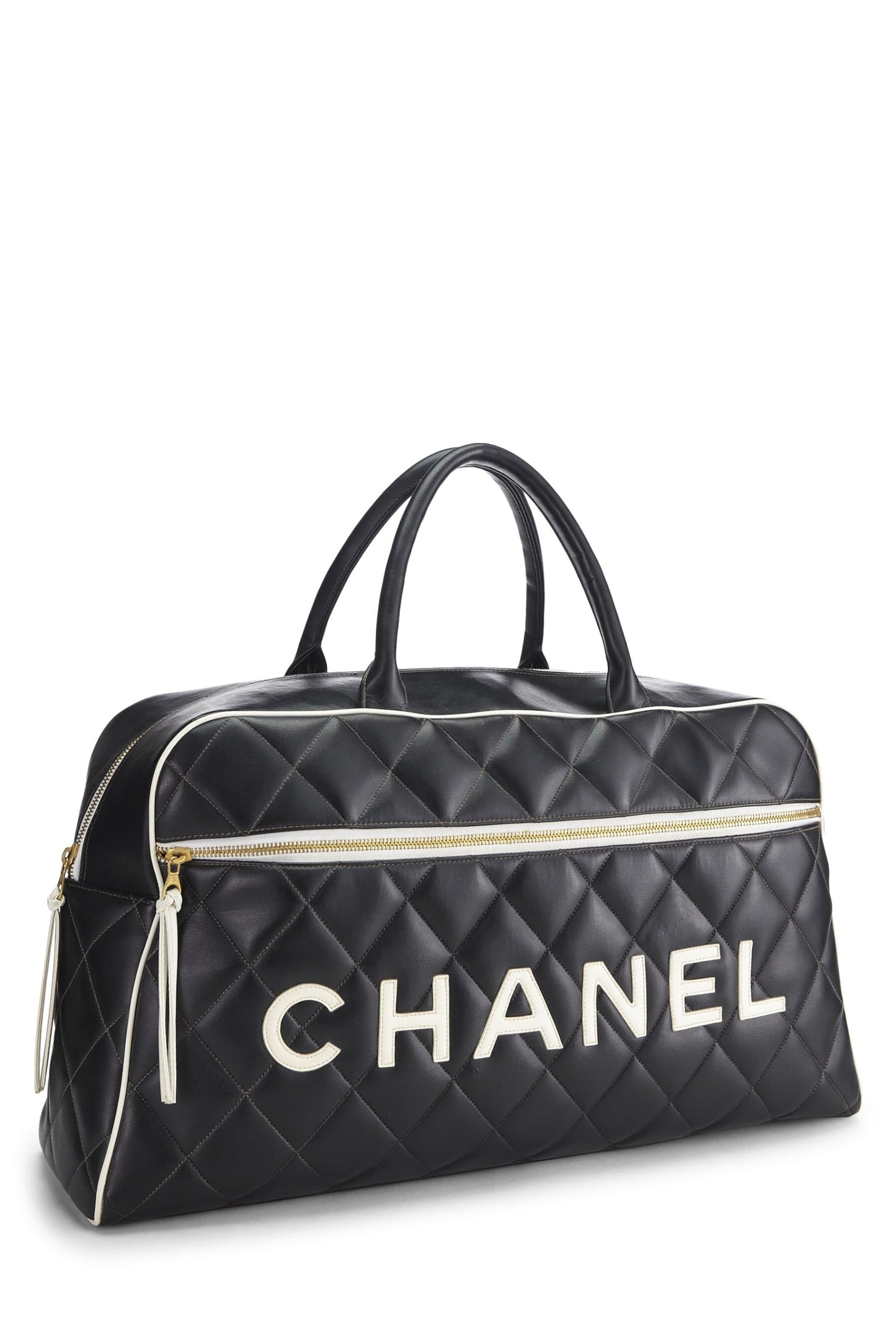 Chanel, Bombín grande de piel de becerro acolchado negro Pre-Loved, Negro