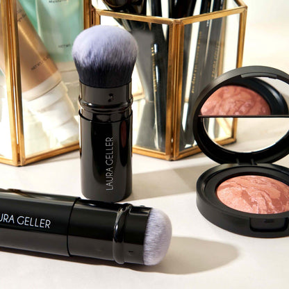 Poudre bronzante Baked Bronze-N-Brighten de LAURA GELLER NEW YORK Fair + Pinceau kabuki rétractable pour aérographe