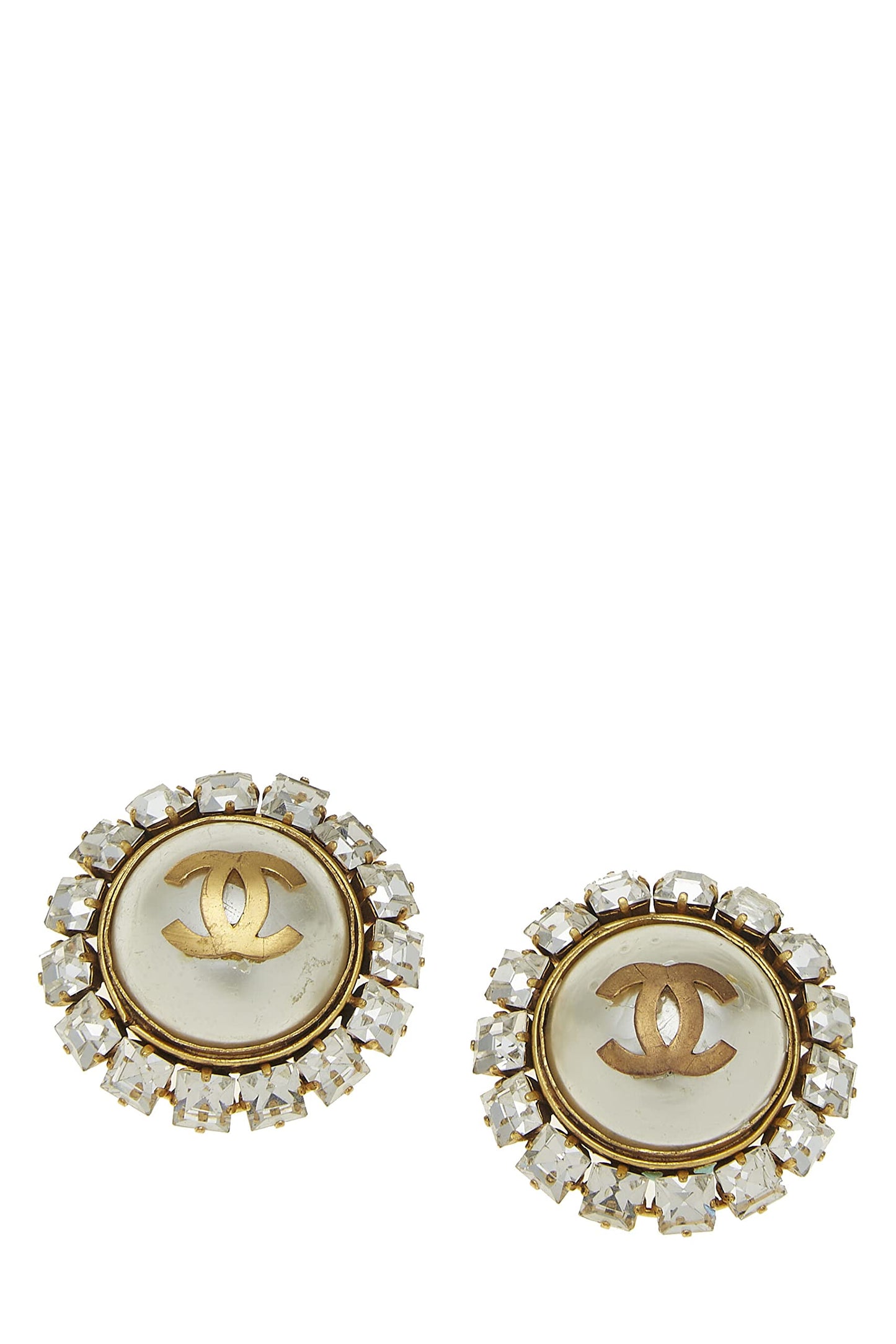 Chanel, Boucles d'oreilles en fausses perles « CC » en or et cristal, d'occasion, or