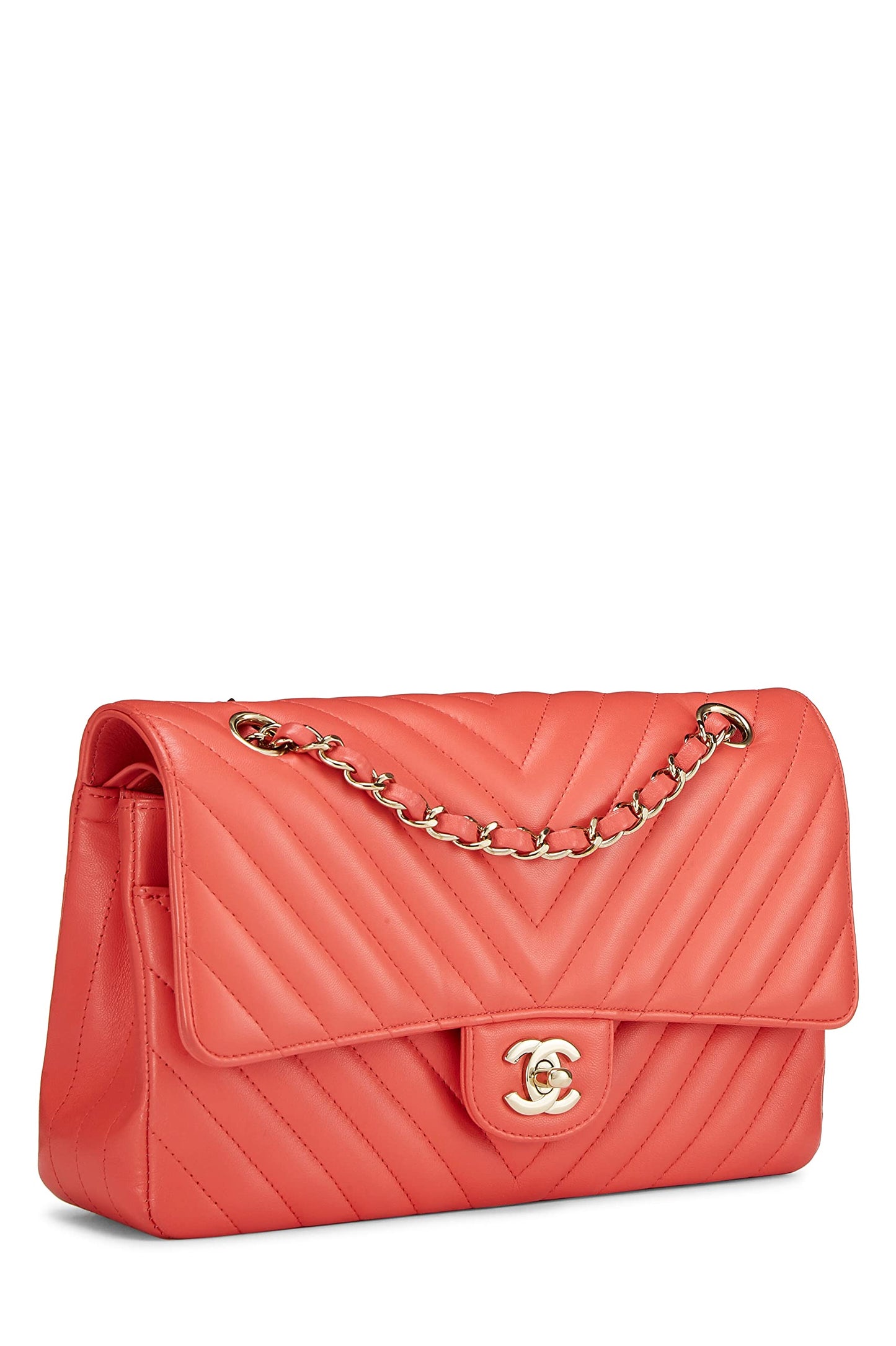 Chanel, sac à main classique à double rabat en cuir d'agneau à chevrons rose d'occasion, taille M, rose