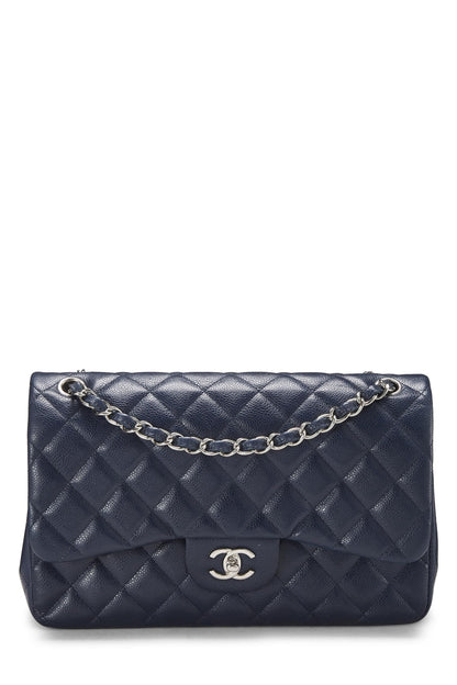 Chanel, sac à main jumbo à double rabat matelassé bleu marine, d'occasion, New Classic, bleu marine