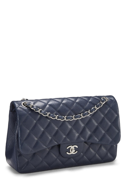 Chanel, sac à main jumbo à double rabat matelassé bleu marine, d'occasion, New Classic, bleu marine