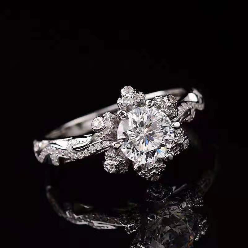 Genuine Moissanite Luxury Inlaid Romantic First Snow Diamond Ring