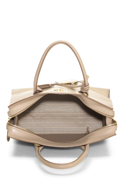 Prada, Pre-Loved Beige Saffiano Esplanade Medium, Beige