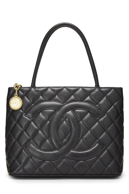 Chanel, Bolso tote con medallón de caviar acolchado negro Pre-Loved, Negro