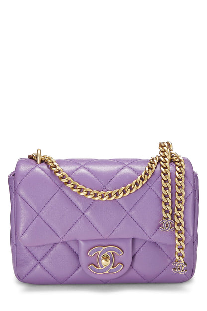 Chanel, Mini sac à rabat carré CC en cuir d'agneau violet d'occasion, violet