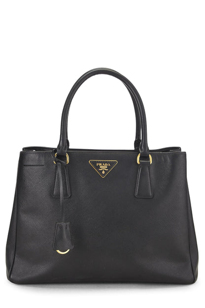 Prada, sac fourre-tout Executive moyen en saffiano noir d'occasion, noir