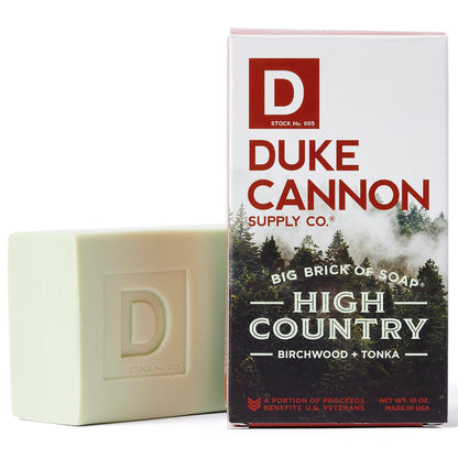 Duke Cannon Supply Co. Big Brick of Soap High Country - Jabón en barra extragrande para hombres con aromas masculinos, jabón corporal, todo tipo de piel, 10 oz