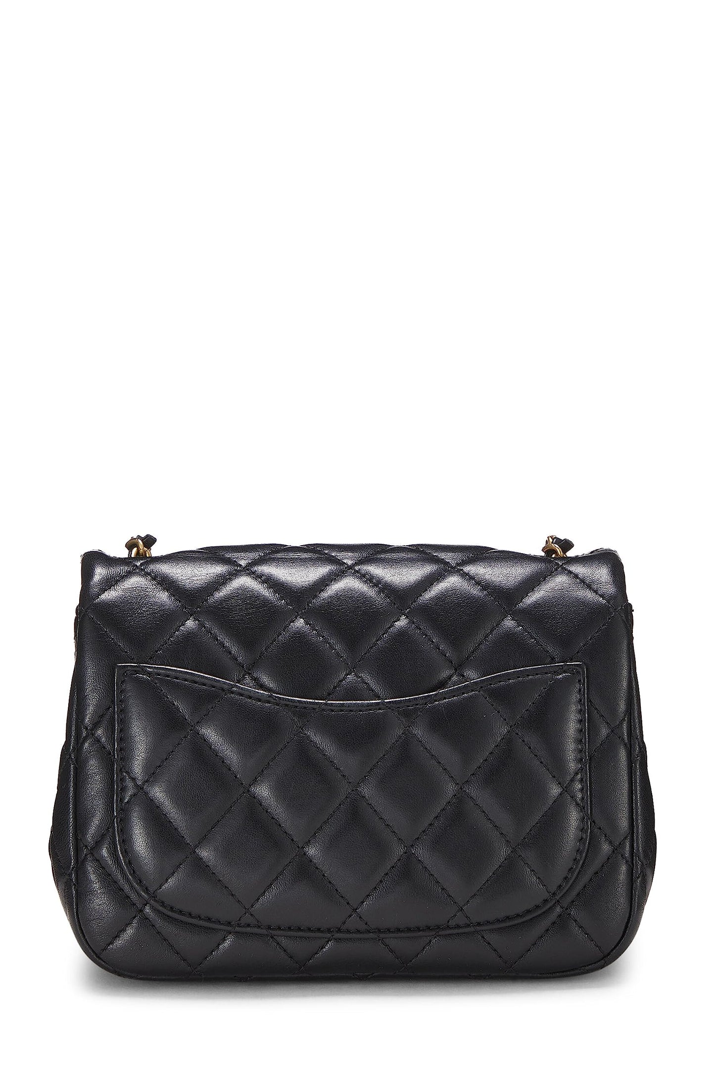 Chanel, Mini sac à rabat carré en cuir d'agneau matelassé noir Romance d'occasion, noir