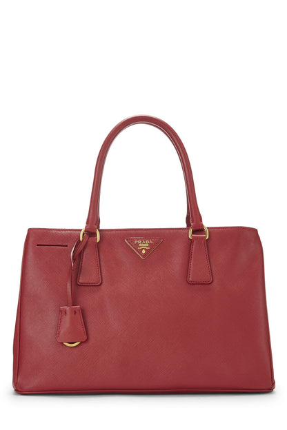 Prada, Bolso ejecutivo mediano Saffiano rojo Pre-Loved, Rojo