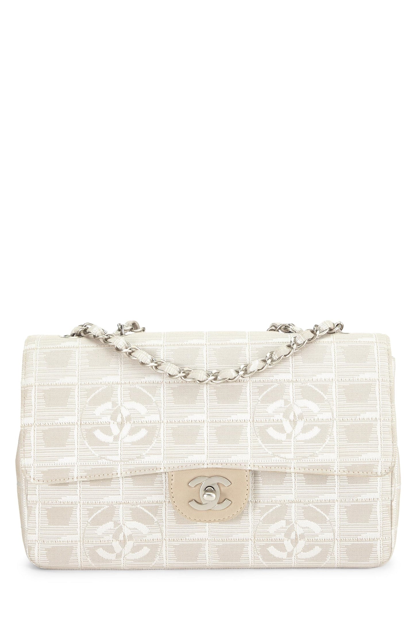 Chanel, Sac de voyage à demi-rabat en nylon beige d'occasion, taille moyenne, beige