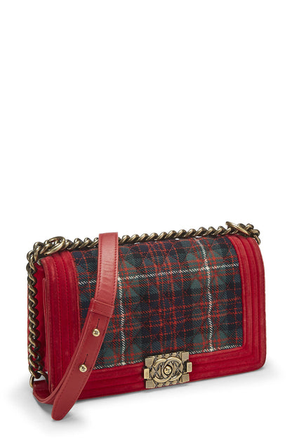 Chanel, sac Boy en velours tartan rouge Paris-Edimbourg d'occasion de taille moyenne, rouge