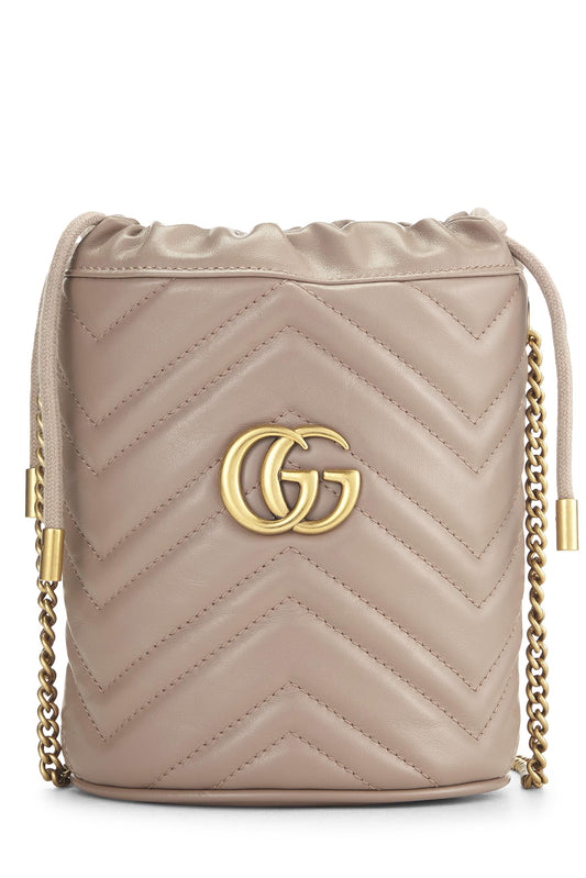 Gucci, sac seau à chaîne « GG » Marmont en cuir beige d'occasion, petit modèle, beige