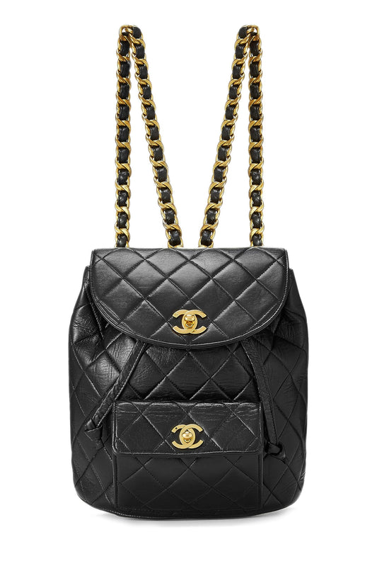 Chanel, sac à dos classique « CC » en cuir d'agneau matelassé noir de taille moyenne, noir