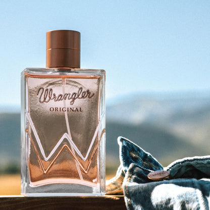 Parfum original Wrangler pour elle de Tru Western, 2,5 fl oz - Fruits sucrés, acidulés, vibrants.