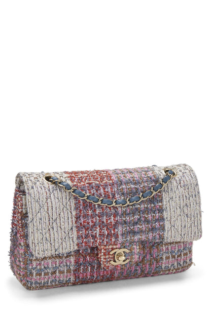 Chanel, sac à rabat classique à double rabat en tweed multicolore à panneaux de taille moyenne, multicolore