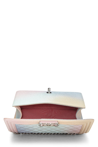 Chanel, Sac Boy matelassé Rainbow Caviar Medium d'occasion, rose