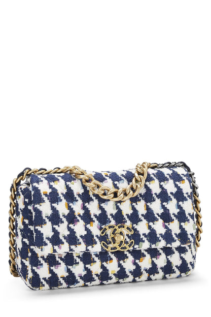 Chanel, Bolso con solapa 19 de tweed acolchado azul y multicolor Pre-Loved, mediano, multicolor