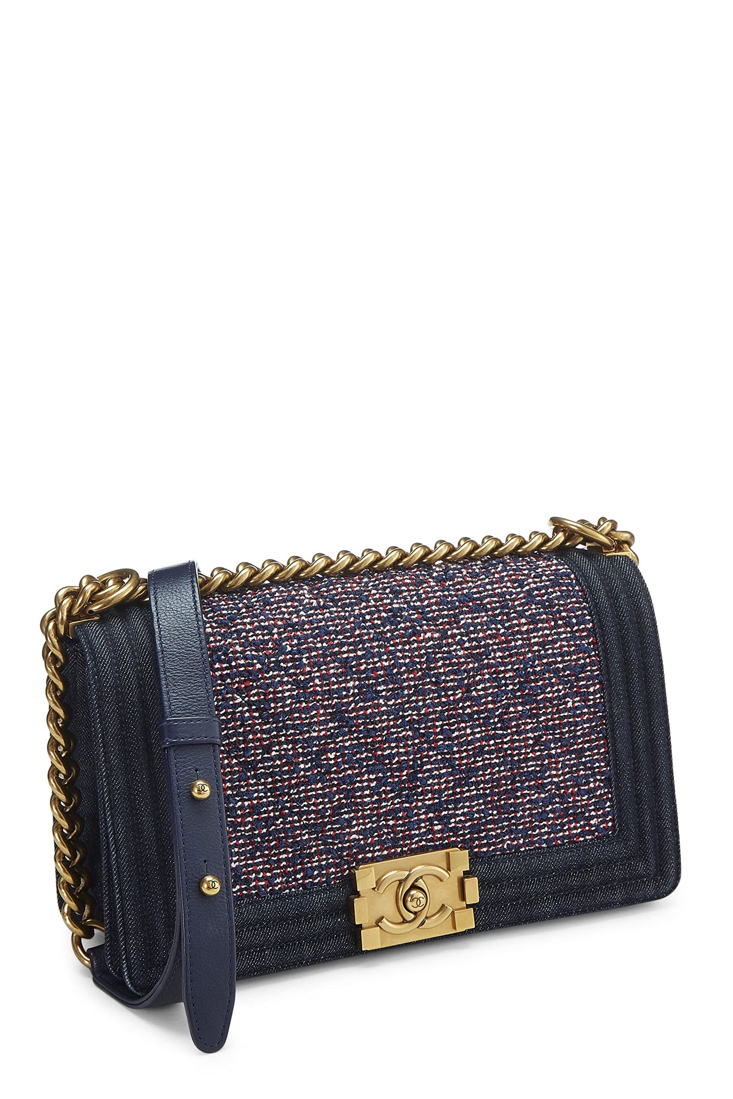 Chanel, sac Boy Bag Medium en denim bleu marine et rouge d'occasion, multicolore