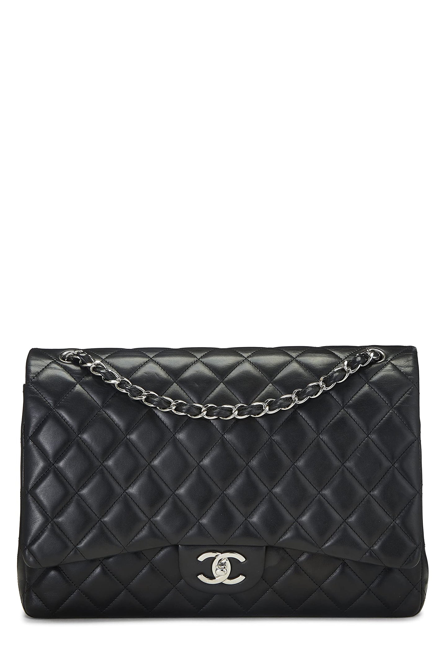 Chanel, Maxi classique à double rabat en cuir d'agneau matelassé noir d'occasion, noir