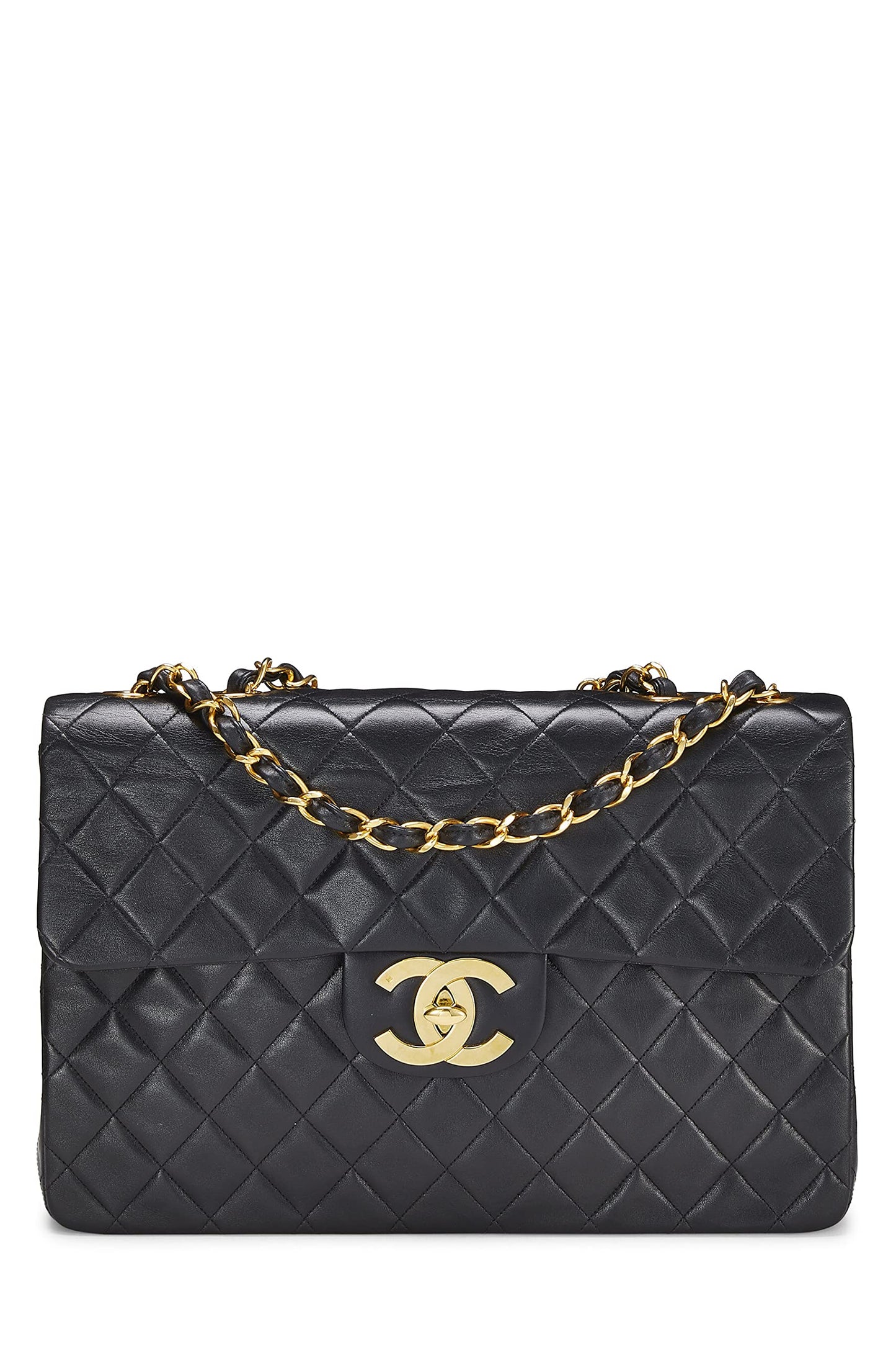 Chanel, Maxi sac à rabat demi-longueur en cuir d'agneau matelassé noir d'occasion, noir