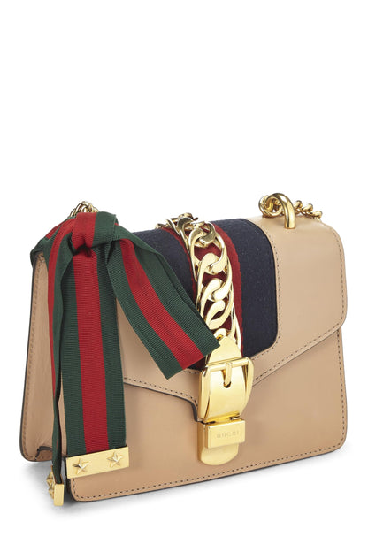 Gucci, Sylvie Mini en cuir beige d'occasion, beige