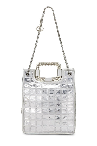 Chanel, Bolso shopping Ice Cube de cuero acolchado plateado metalizado Pre-Loved, Plata