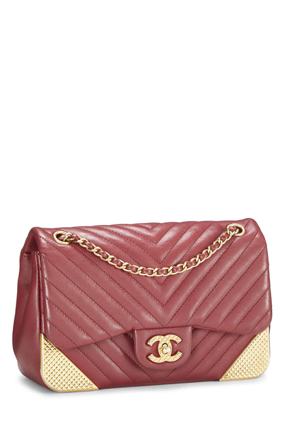 Chanel, Bolso pequeño con solapa Rock the Corner de piel de cordero con chevron rojo Paris-Cosmopolite Pre-Loved, Rojo