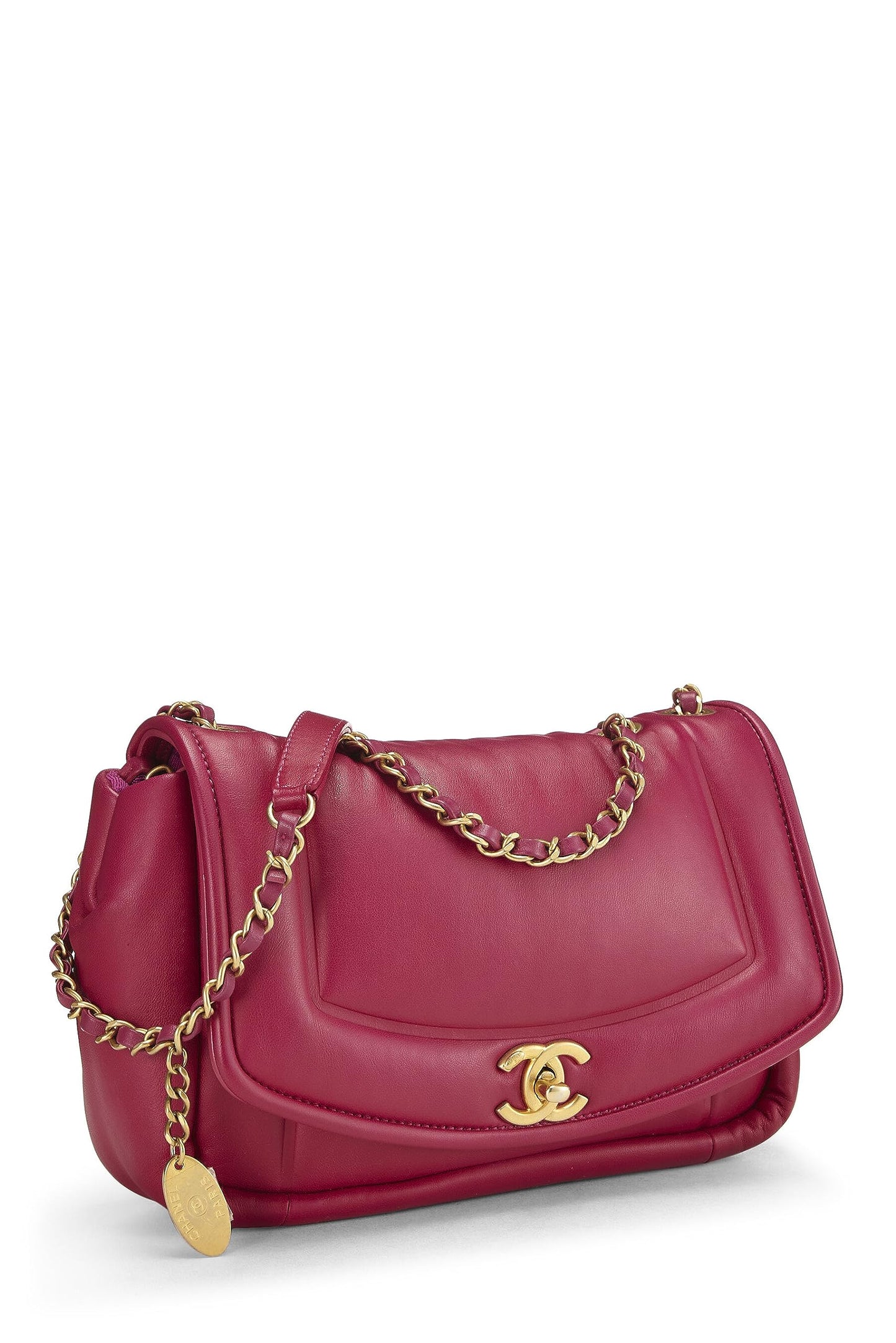 Chanel, sac à rabat complet en cuir de veau rose d'occasion de taille moyenne, rose