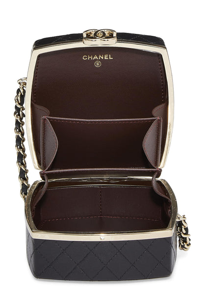 Chanel, Pochette à poudre en cuir d'agneau noir sur chaîne, d'occasion, noir