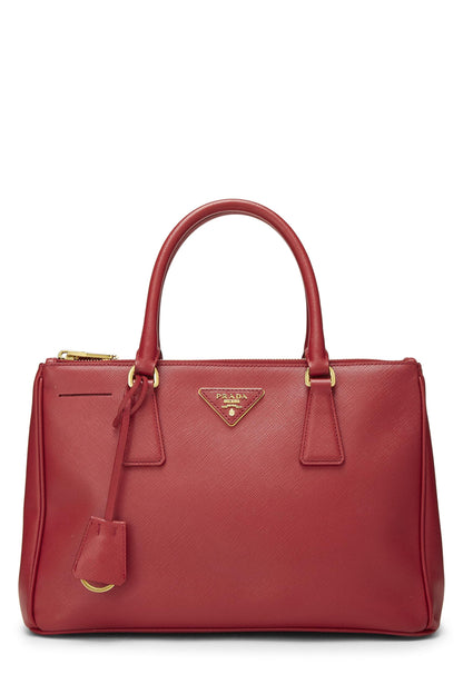 Prada, petit sac fourre-tout exécutif en saffiano rouge d'occasion, rouge