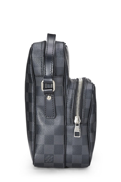 Louis Vuitton, Pre-Loved Damier Graphite Rem, Black