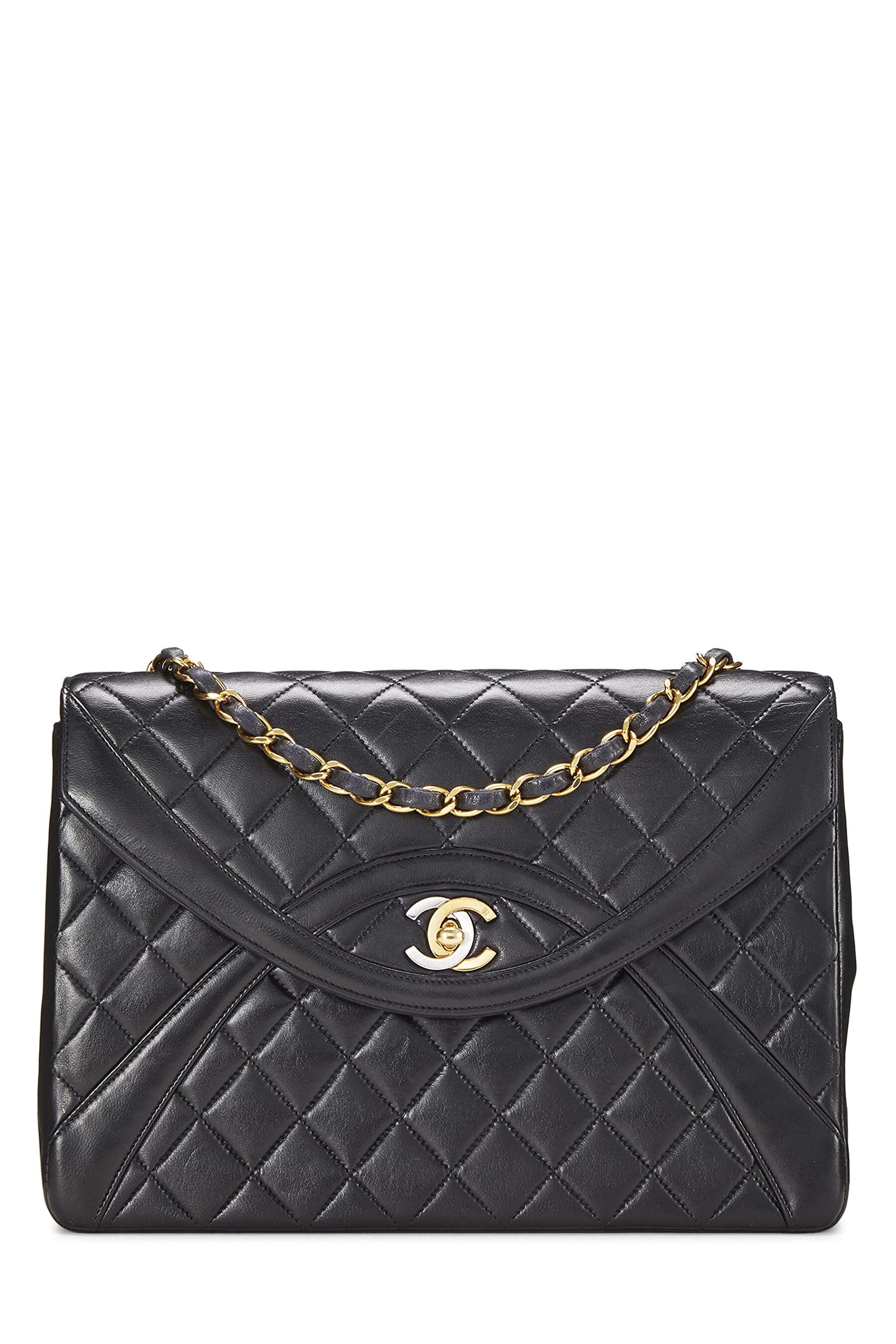 Chanel, Solapa curva limitada Paris Limited de piel de cordero acolchada negra Pre-Loved Mediana, Negro