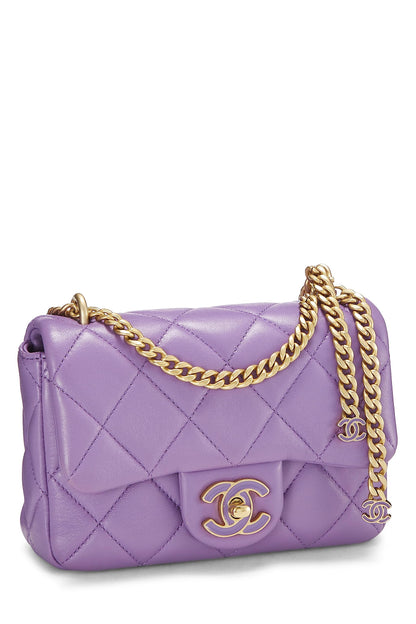 Chanel, Mini sac à rabat carré CC en cuir d'agneau violet d'occasion, violet