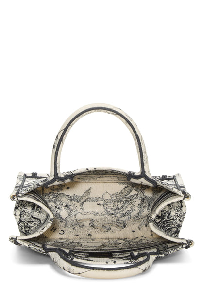 Dior, Sac fourre-tout en toile brodé Zodiac noir et blanc d'occasion, petit modèle, blanc