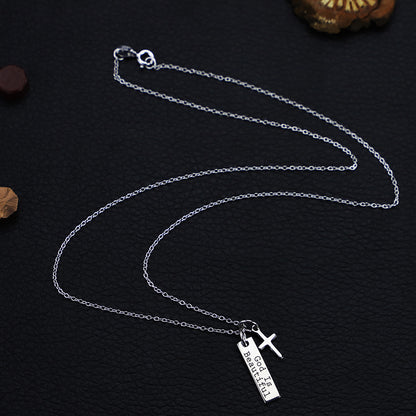 Collier avec pendentif en forme de croix en argent 925