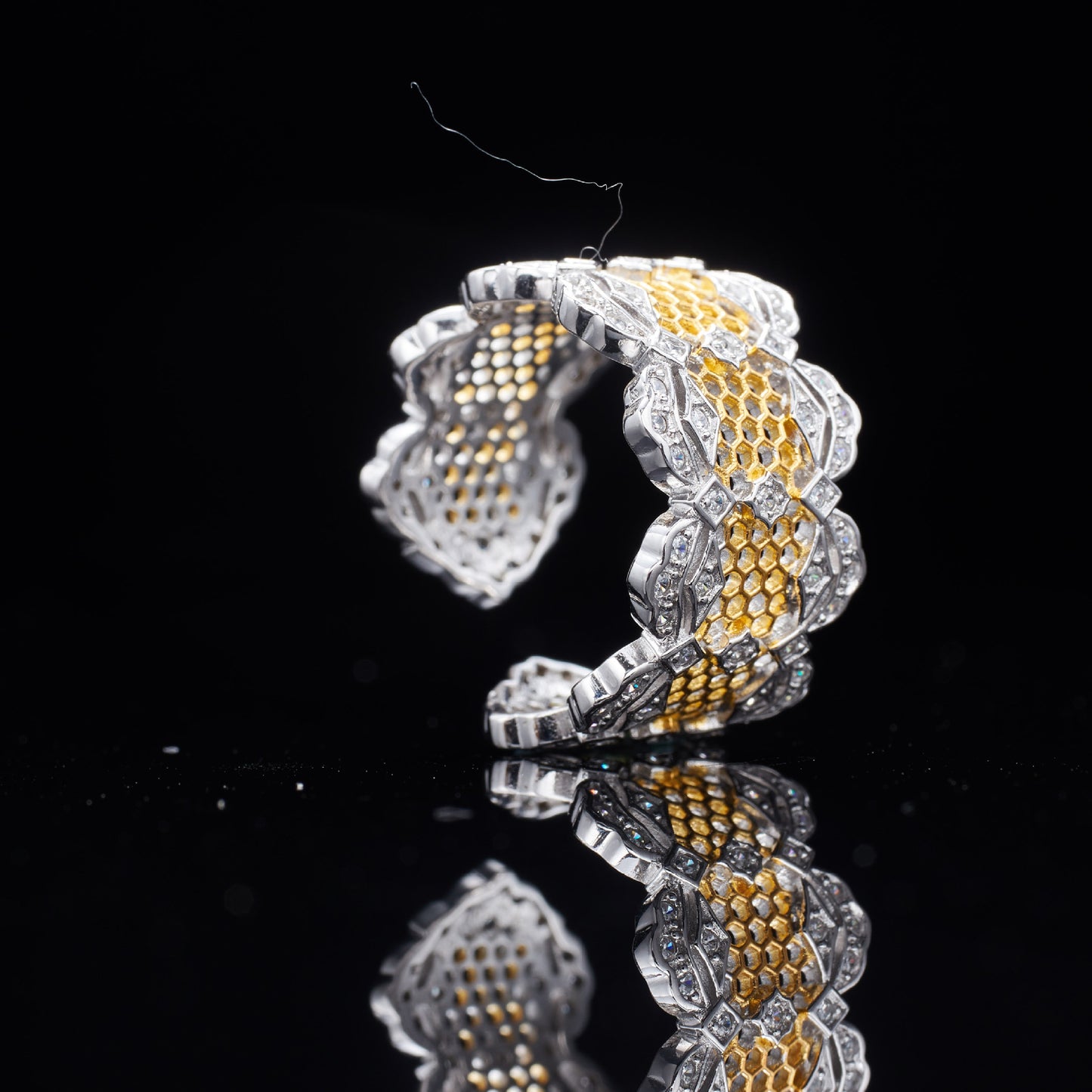 Ins Wind Lace Two-tone Hollow Honeycomb  Ring