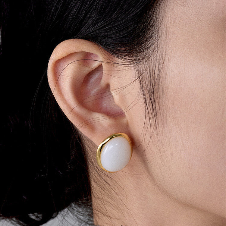 Clous d'oreilles en jade blanc œil de tigre de style chinois à la mode avec un design d'intérêt particulier