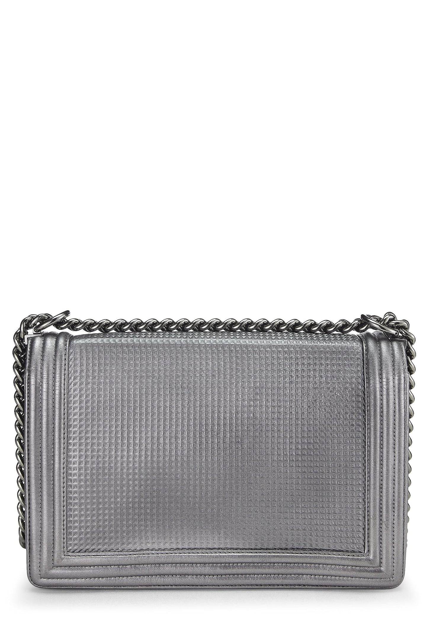 Chanel, sac Boy en cuir de veau embossé Silver Cube Medium d'occasion, argent