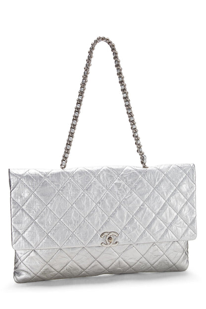 Chanel, sac à rabat Big Bang en cuir de veau matelassé métallisé argenté d'occasion, grand modèle, argent