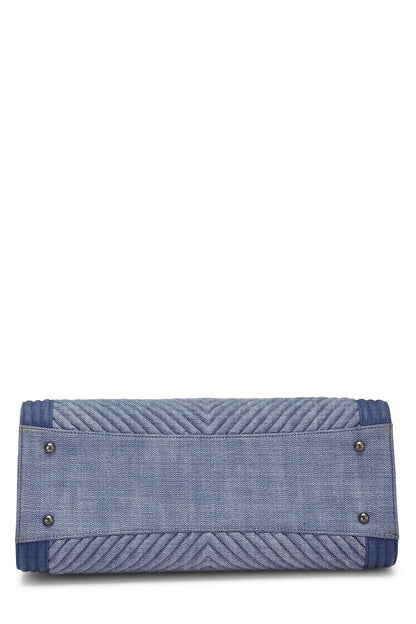 Chanel, Bolso shopper grande Pre-Loved Blue Denim Chevron Boy, Azul