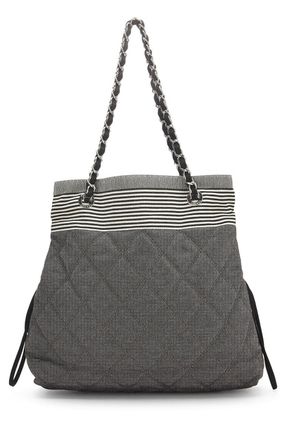 Chanel, sac fourre-tout Bon Bon « CC » en denim noir de taille moyenne, d'occasion, noir