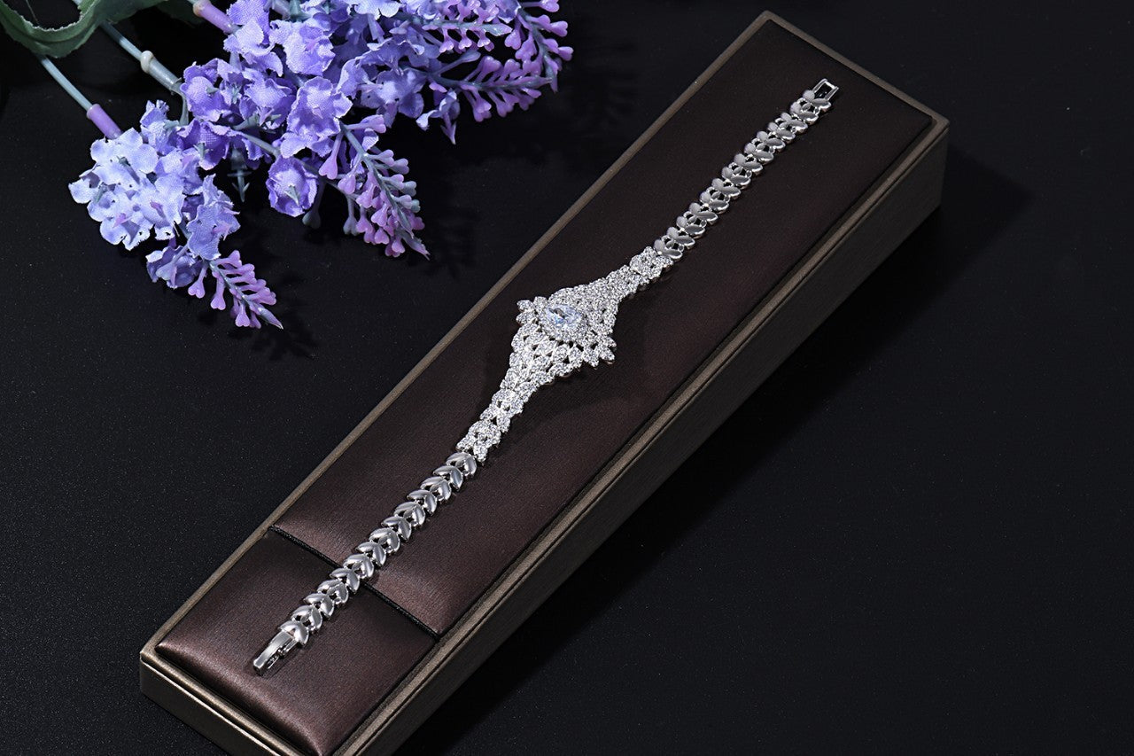 Necklace Women's Jewelry Suit Bridal Wedding Banquet Necklace High-end Accessories