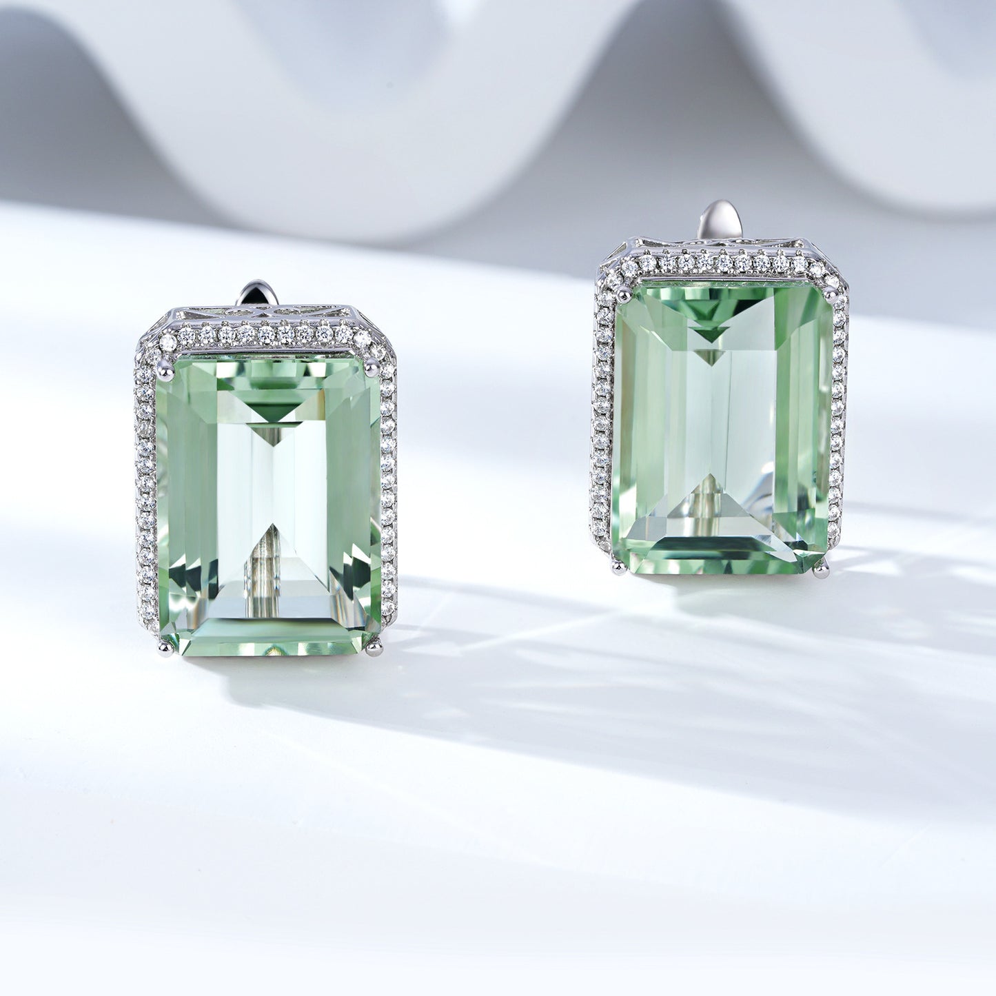 Luxurious And High-grade Natural Green Crystal Earrings, Fashionable Design, S925 Silver